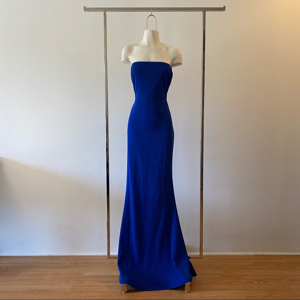 💙 NWT Strapless Blue Dress 💙